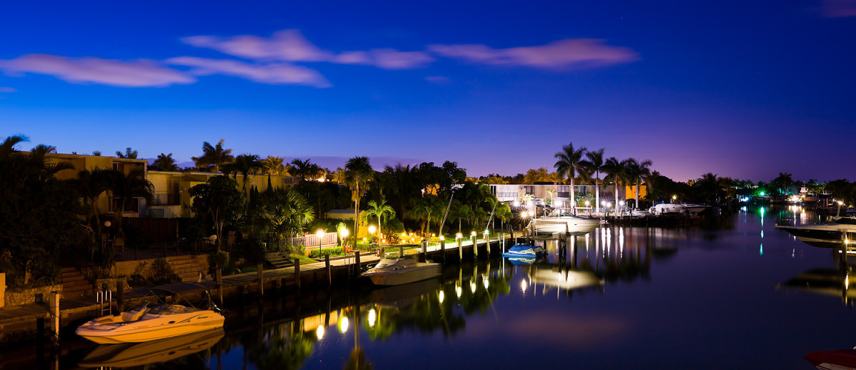 Taking the Leica Summarit-S 35mm f/2.5 ASPH and the S2 for a spin