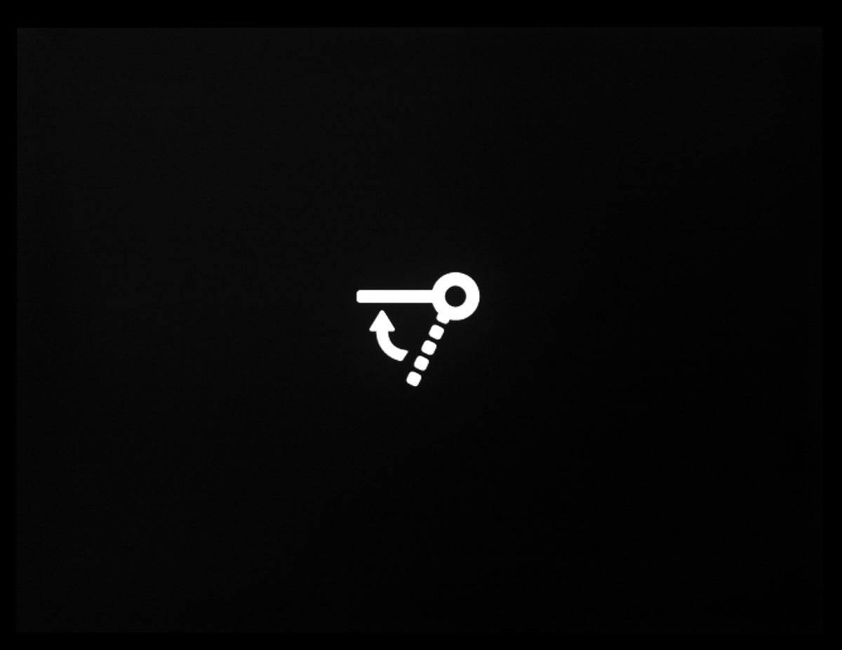 Mirror up icon now displays on rear LCD when in mirror-up mode