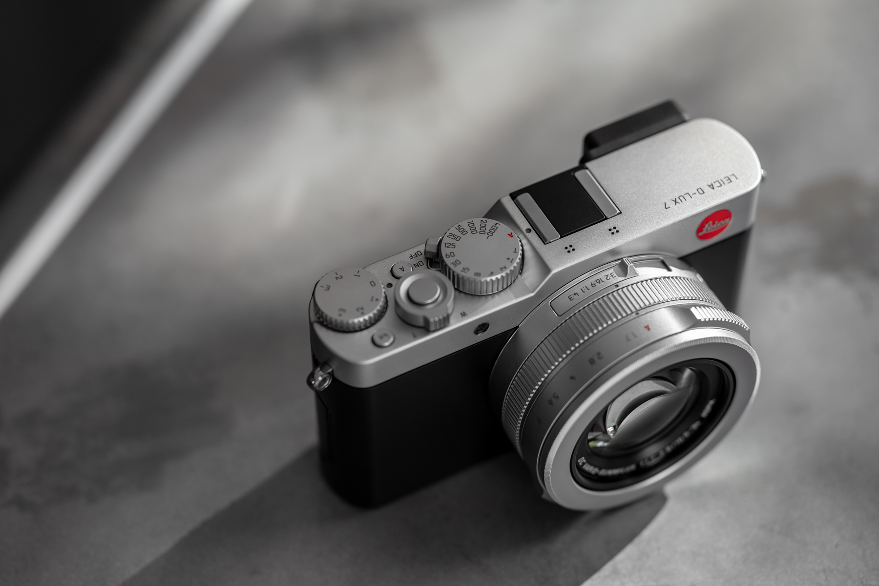 Leica Announces the D-Lux 7 Compact Camera