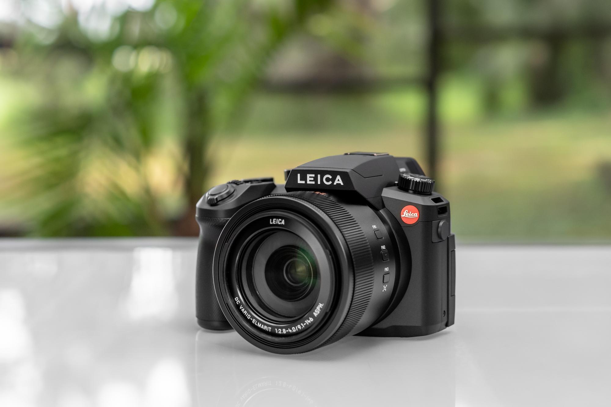 hardop kompas Profeet The Leica V-Lux 5: A Closer Look | Red Dot Forum