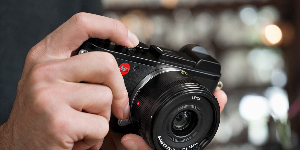 Bestuiver Ellendig Arrangement Leica CL Review: The Perfect Travel Camera | Red Dot Forum