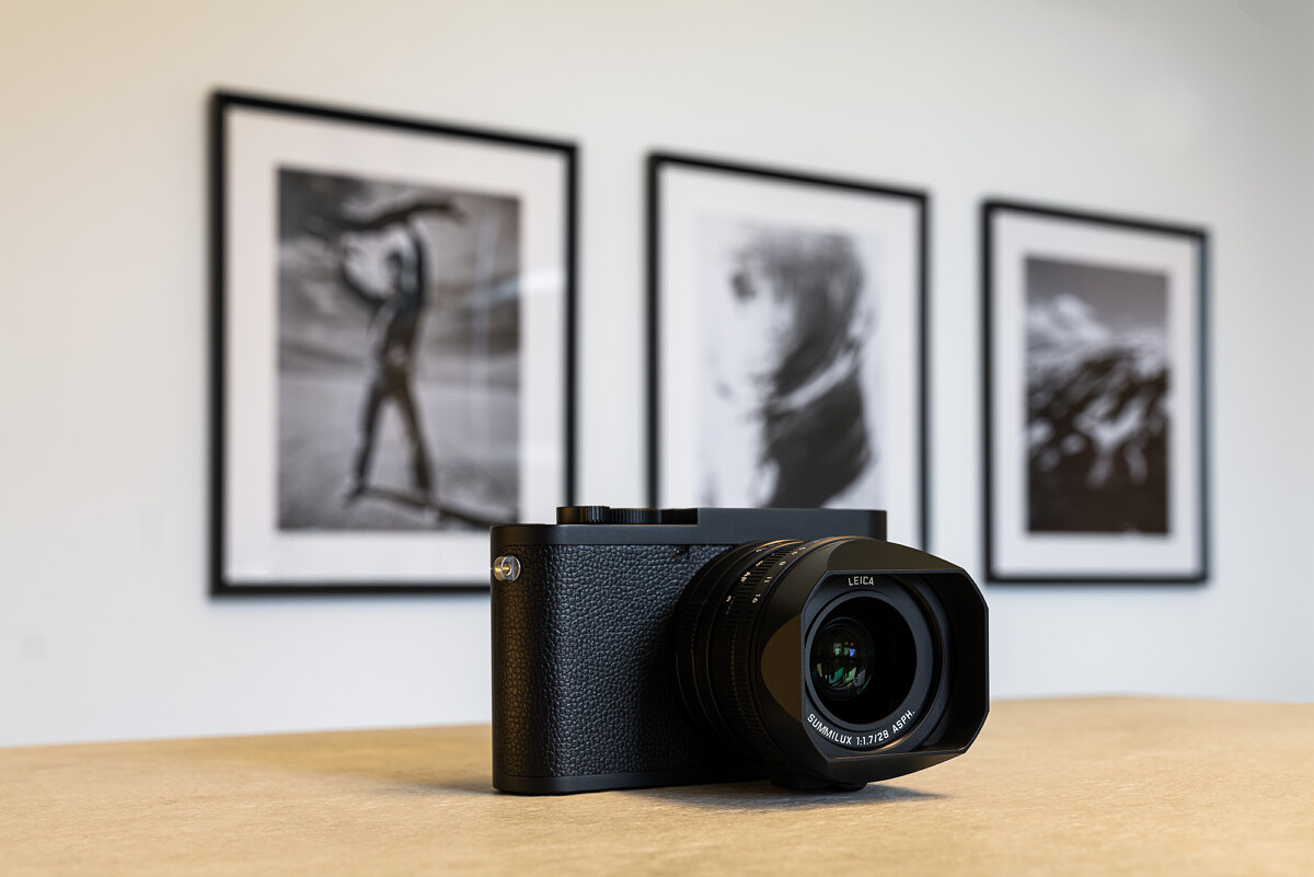 Leica Handgrip for Q2 Monochrom Digital Camera 