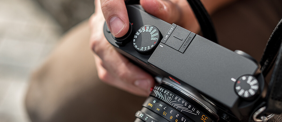 Leica's Cheapest Camera Is Surprisingly Great! 