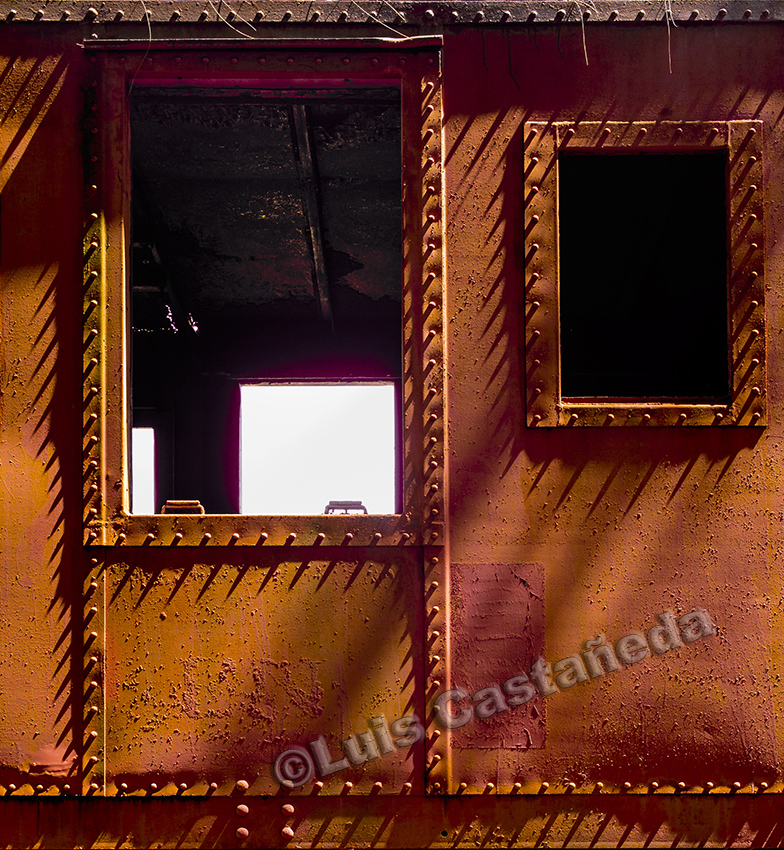 d9228-shadows-on-metal-train-wagon-suncoast-railroad-museum-miami-florida-usa