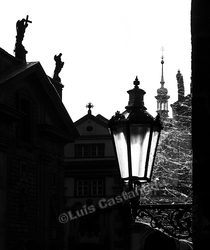 bw-903-street-lamp-prague-czech-republic