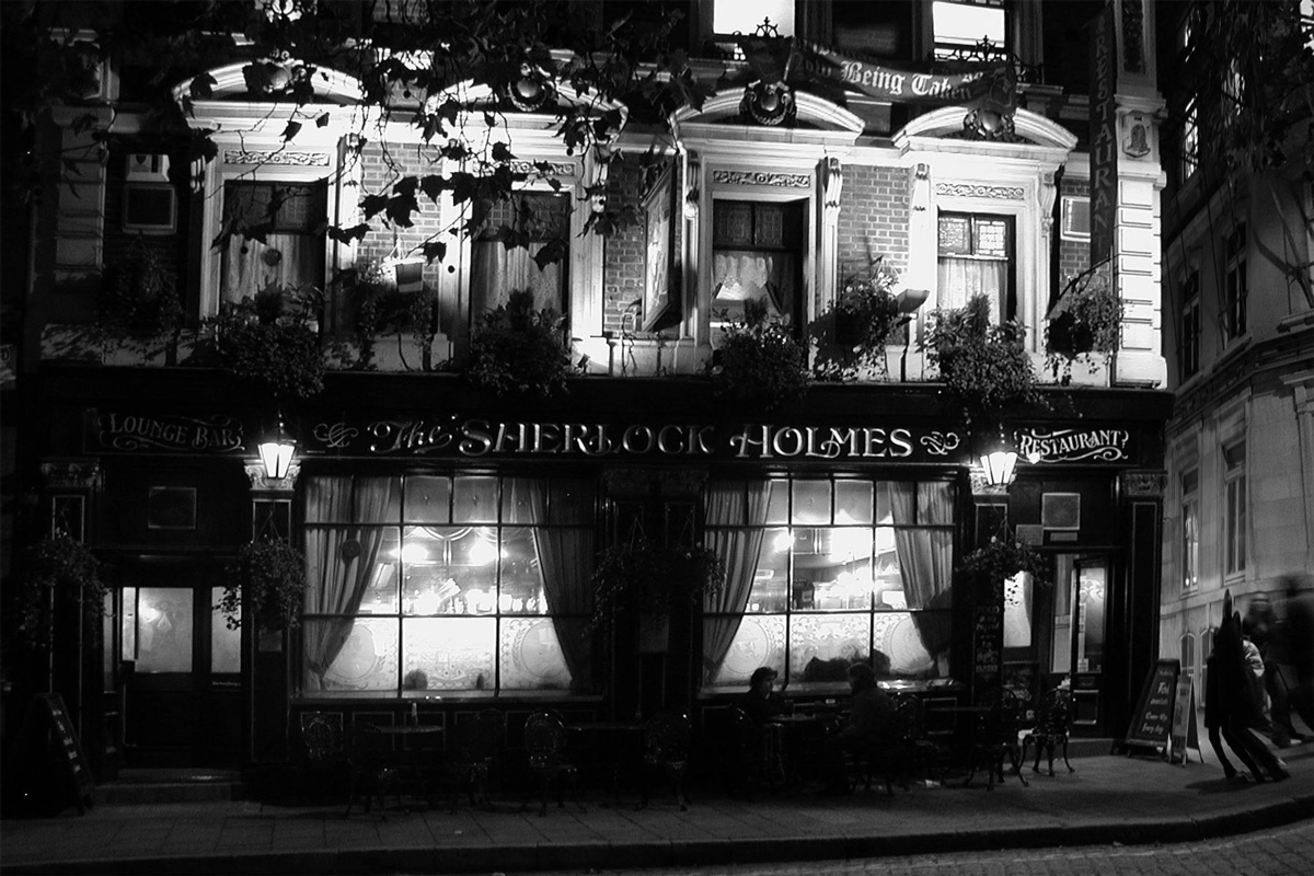 jahughes-sherlock-holmes-pub-london-001